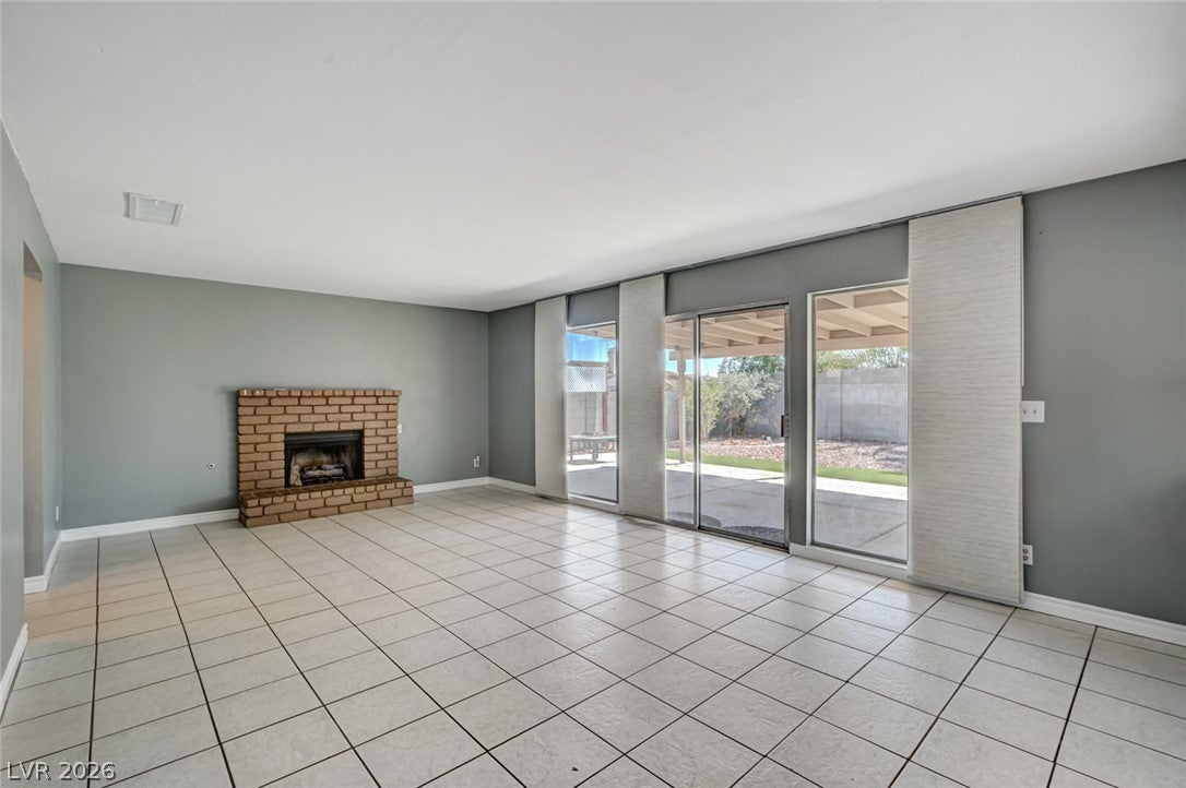 845 Shoreview Dr, Henderson, NV 89002 photo
