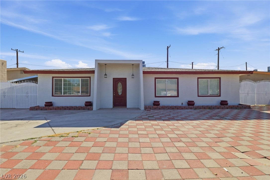 2990 Ferndale St, Las Vegas, NV 89121 photo