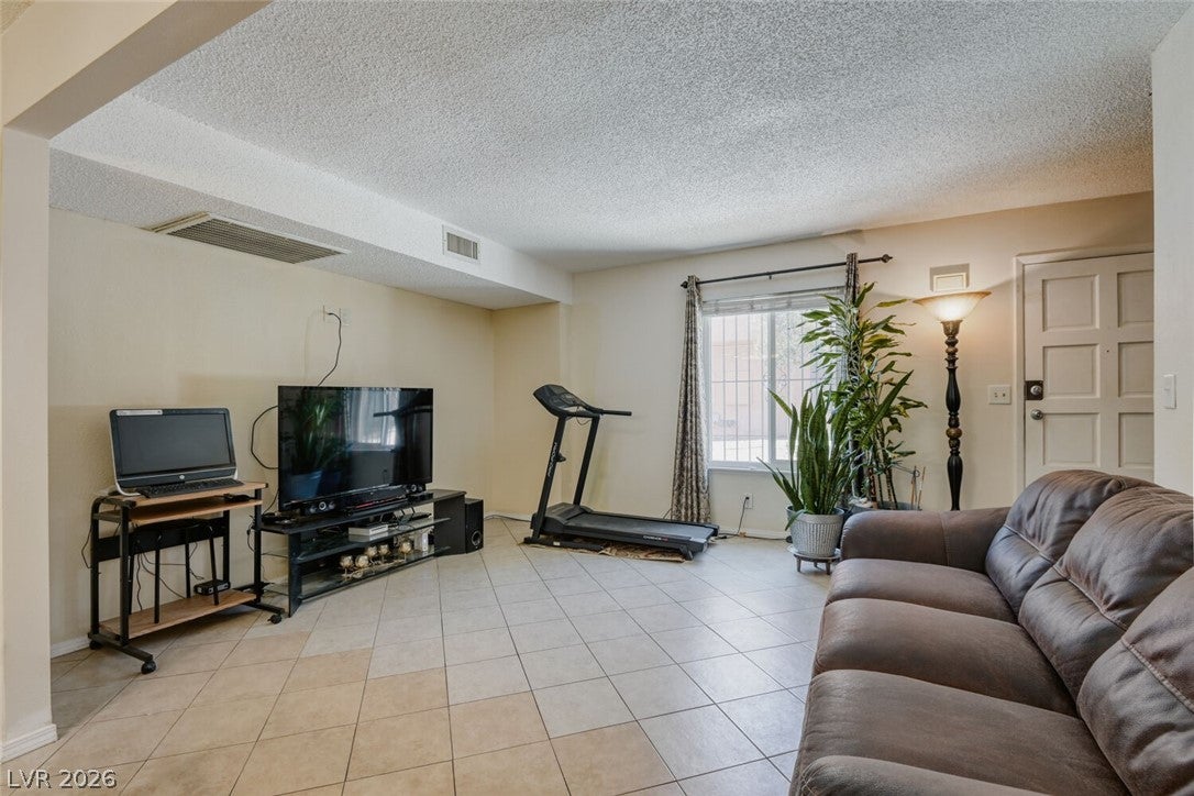 6231 W Washington Ave, Las Vegas, NV 89107 photo