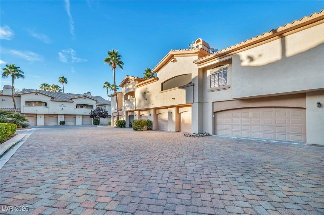 2050 Warm Spring Rd, Henderson, NV 89014