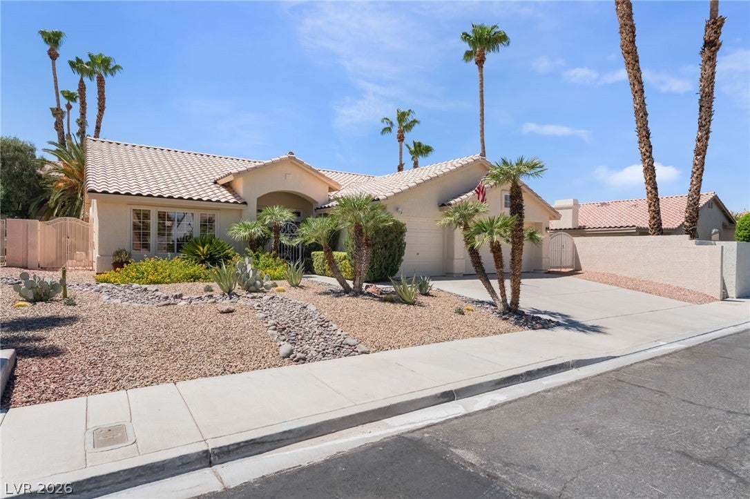 2117 White Falls St, Las Vegas, NV 89128 photo