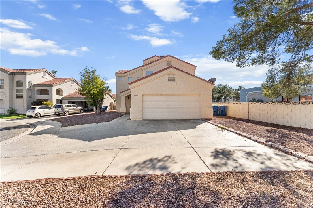 6673 Silver Penny Ave, Las Vegas, NV 89108 photo