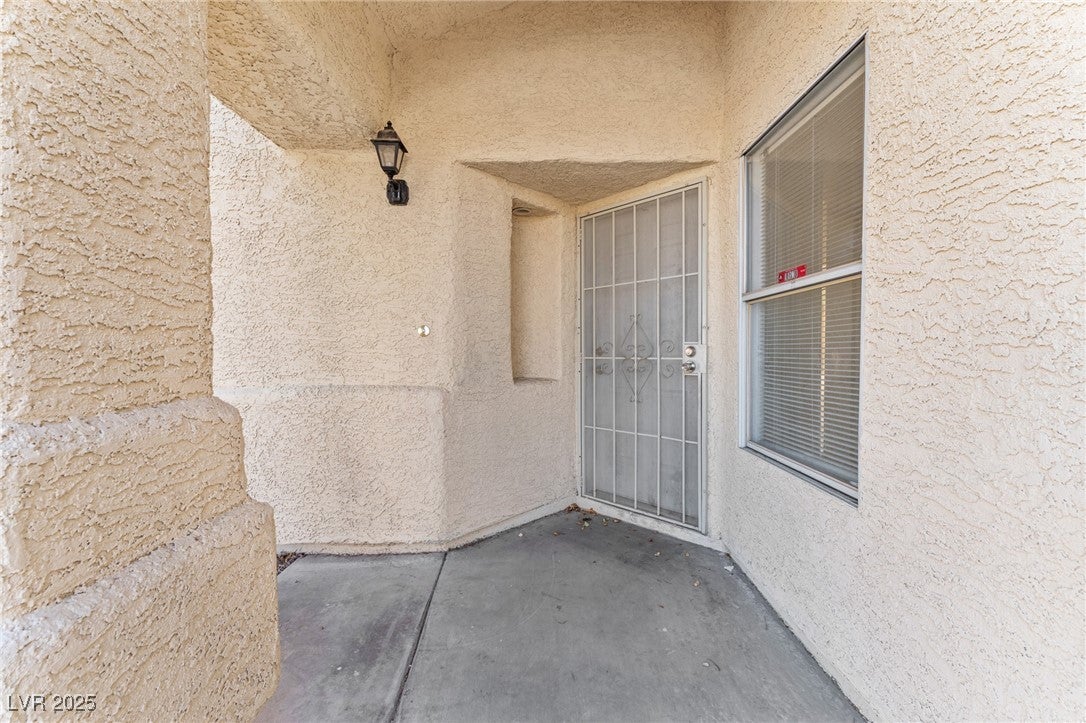 6673 Silver Penny Ave, Las Vegas, NV 89108 photo