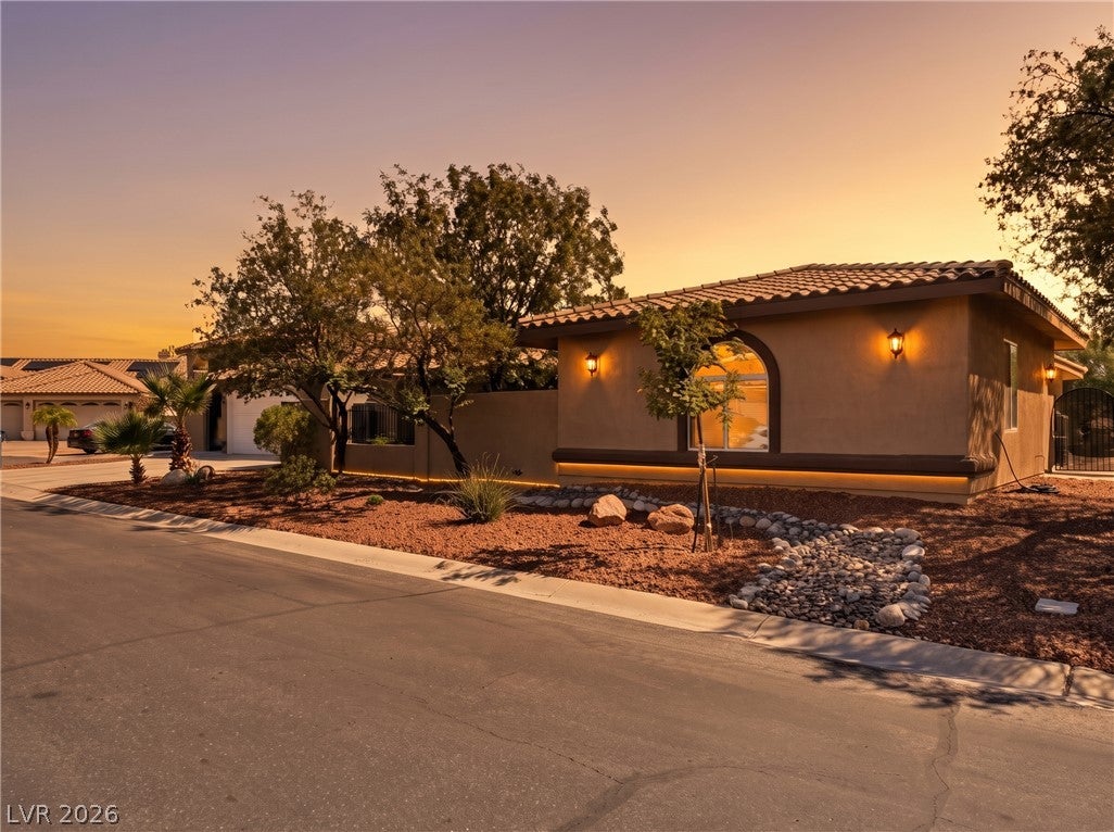 9760 Bright Angel Way, Las Vegas, NV 89149 photo