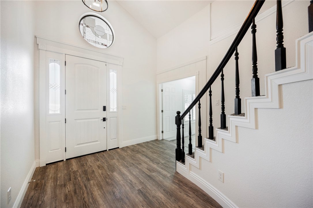 6480 Bristlecone Cir, Las Vegas, NV 89146 photo