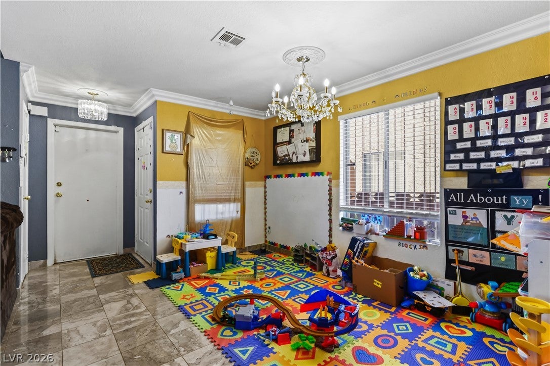 3910 Gulliver St, Las Vegas, NV 89115 photo