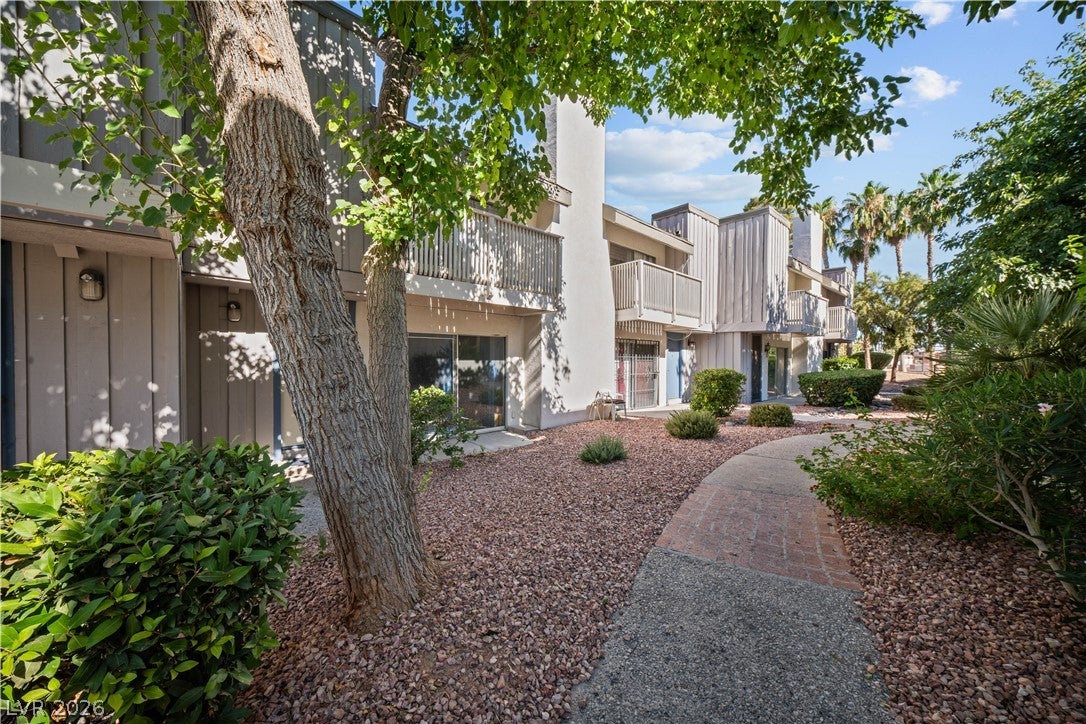 640 Brookway Ln, Las Vegas, NV 89169