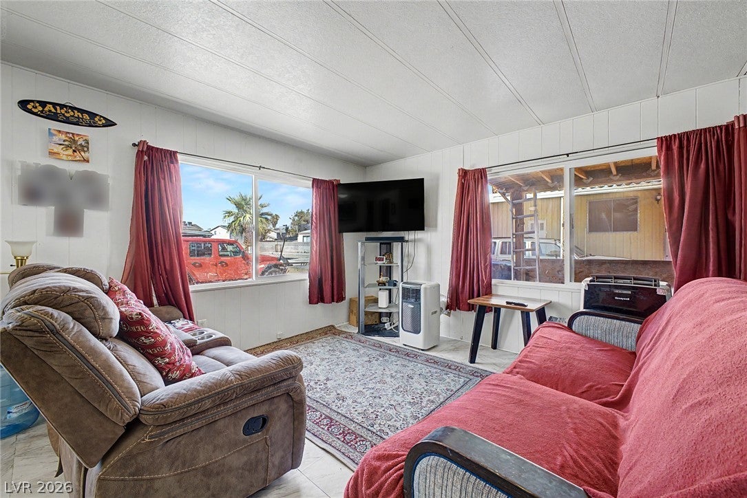 3802 Pecan Ln, Las Vegas, NV 89115 photo
