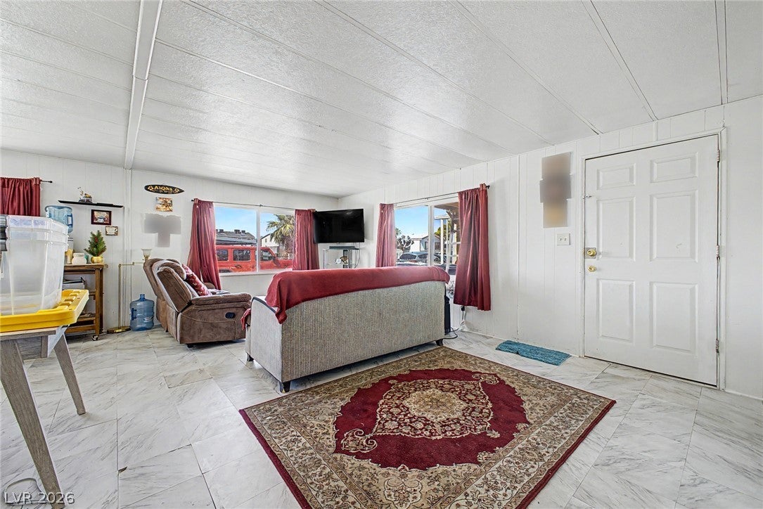 3802 Pecan Ln, Las Vegas, NV 89115 photo