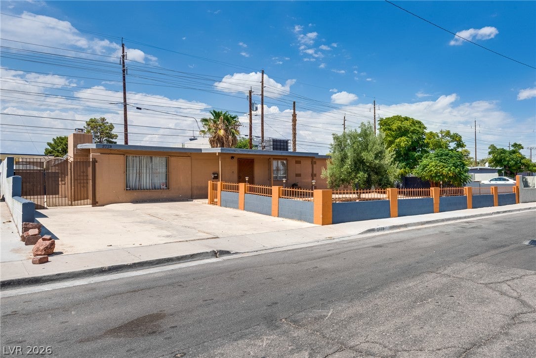 2773 Talbot St, Las Vegas, NV 89169