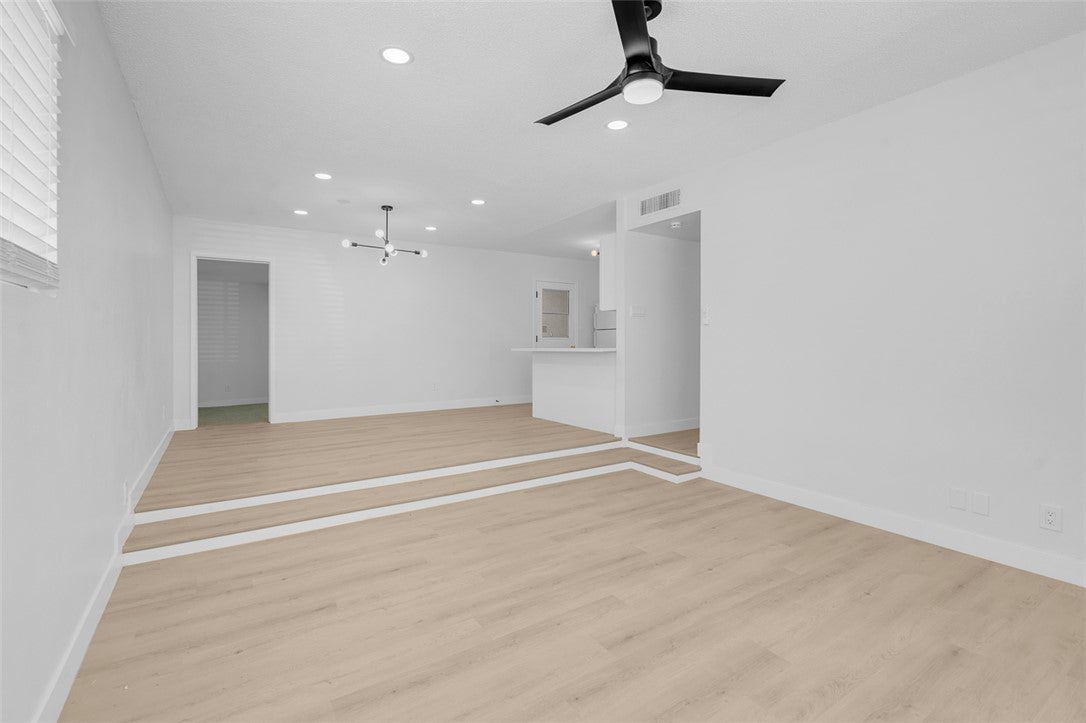 4313 El Conlon Ave, Las Vegas, NV 89102 photo