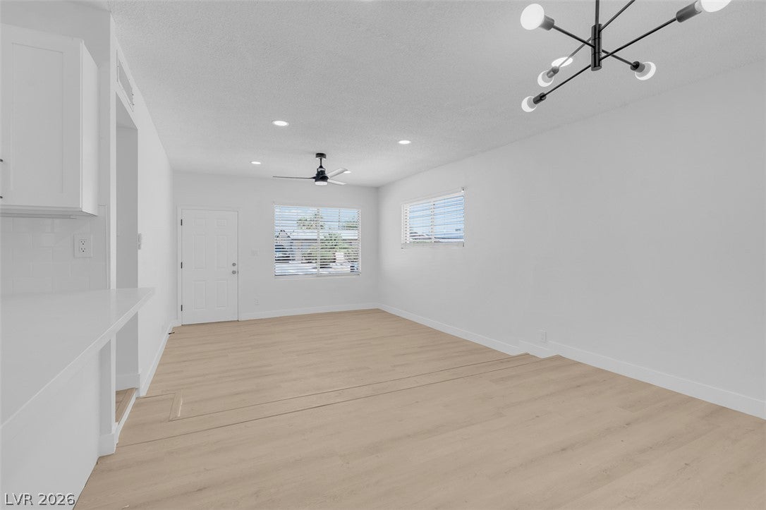 4313 El Conlon Ave, Las Vegas, NV 89102 photo