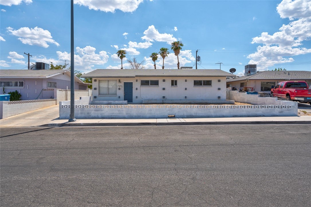 4313 El Conlon Ave, Las Vegas, NV 89102