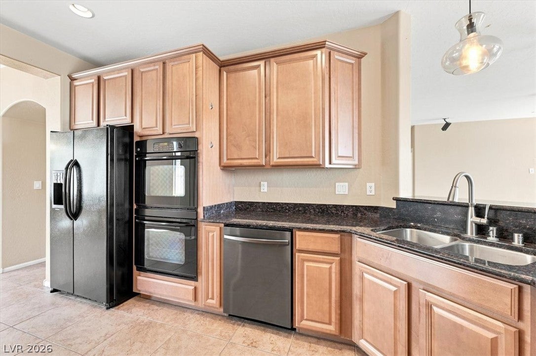 7318 Puckershire St, Las Vegas, NV 89166 photo