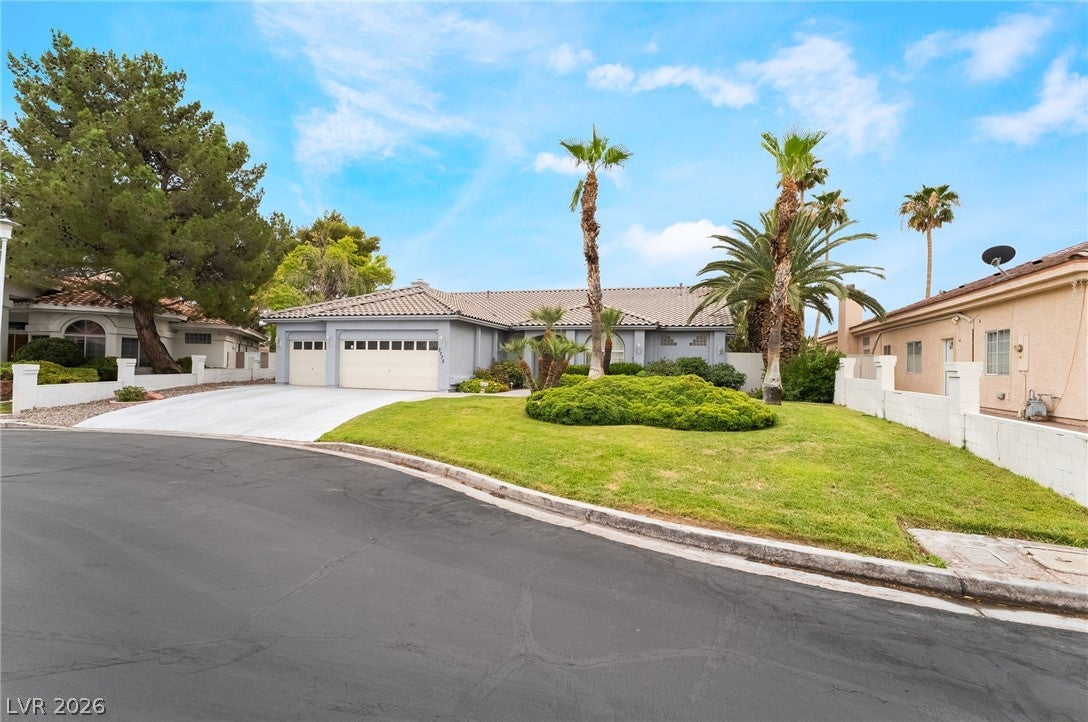 3775 Rick Stratton Dr, Las Vegas, NV 89120 photo