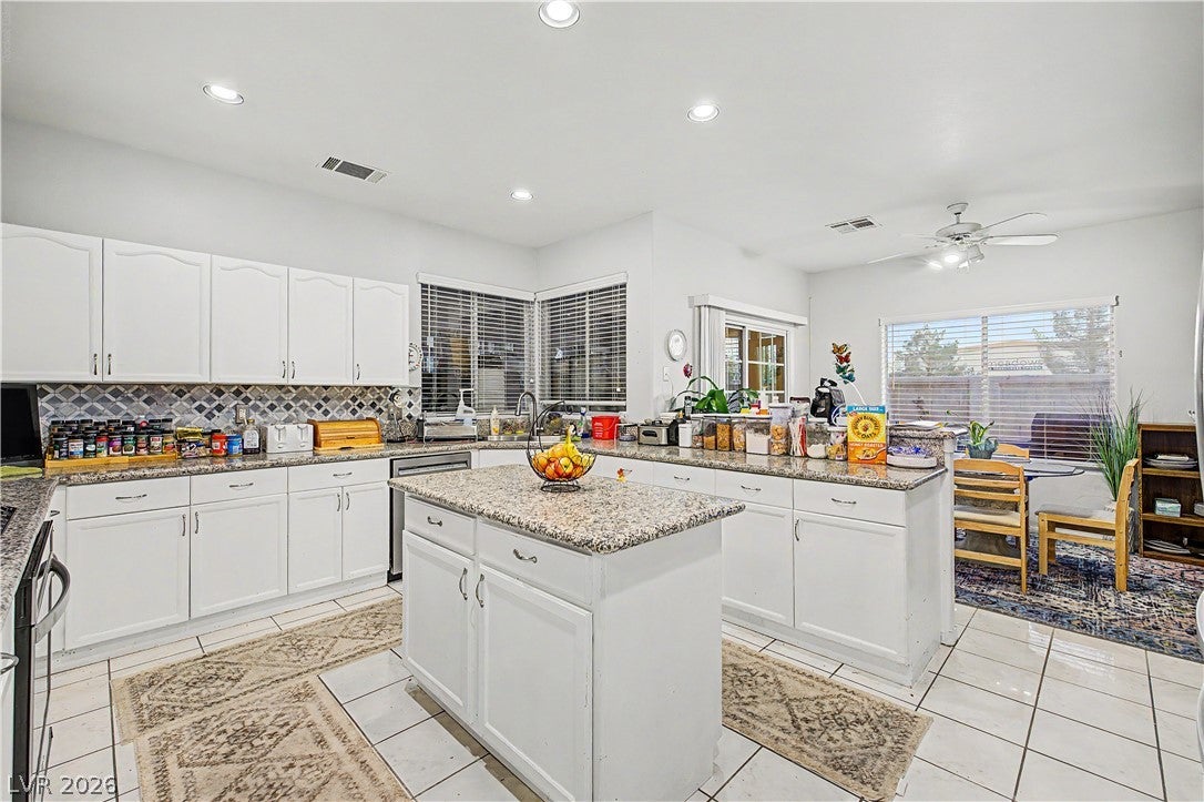 7741 Crenshaw Way, Las Vegas, NV 89129 photo
