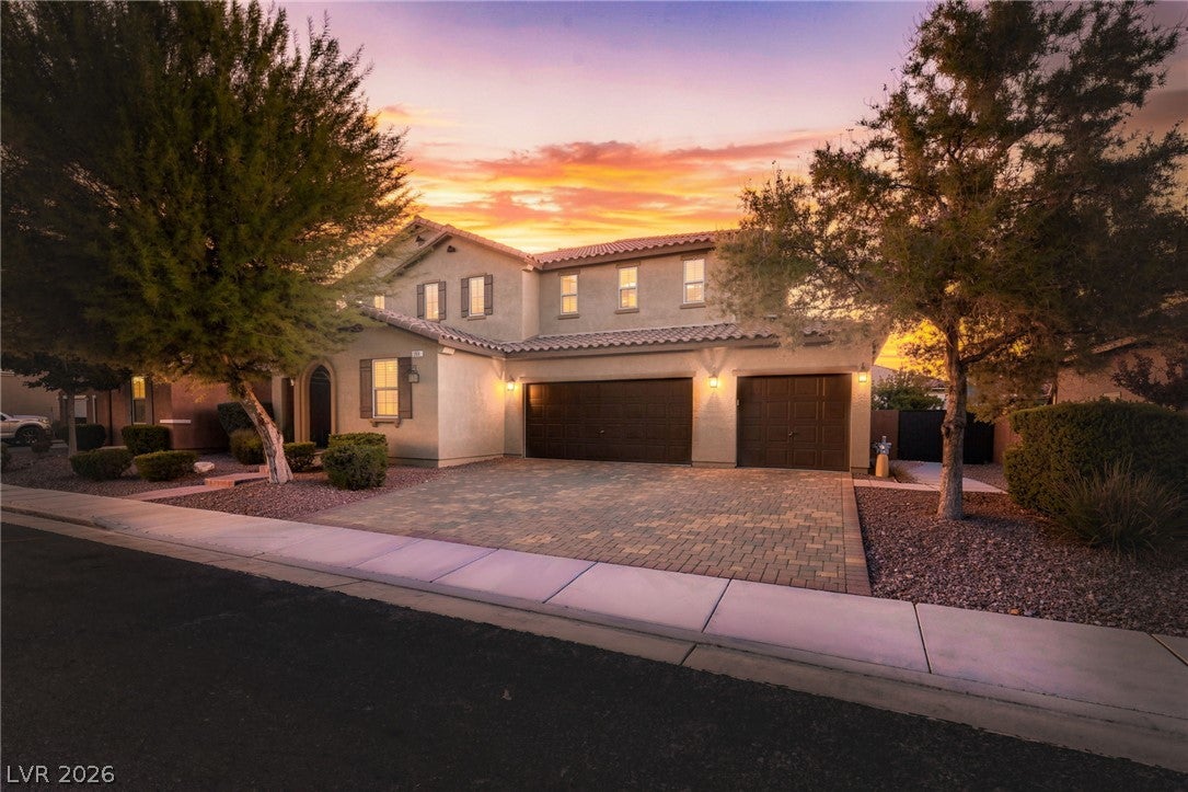 350 Azar Swan Ave, Las Vegas, NV 89183