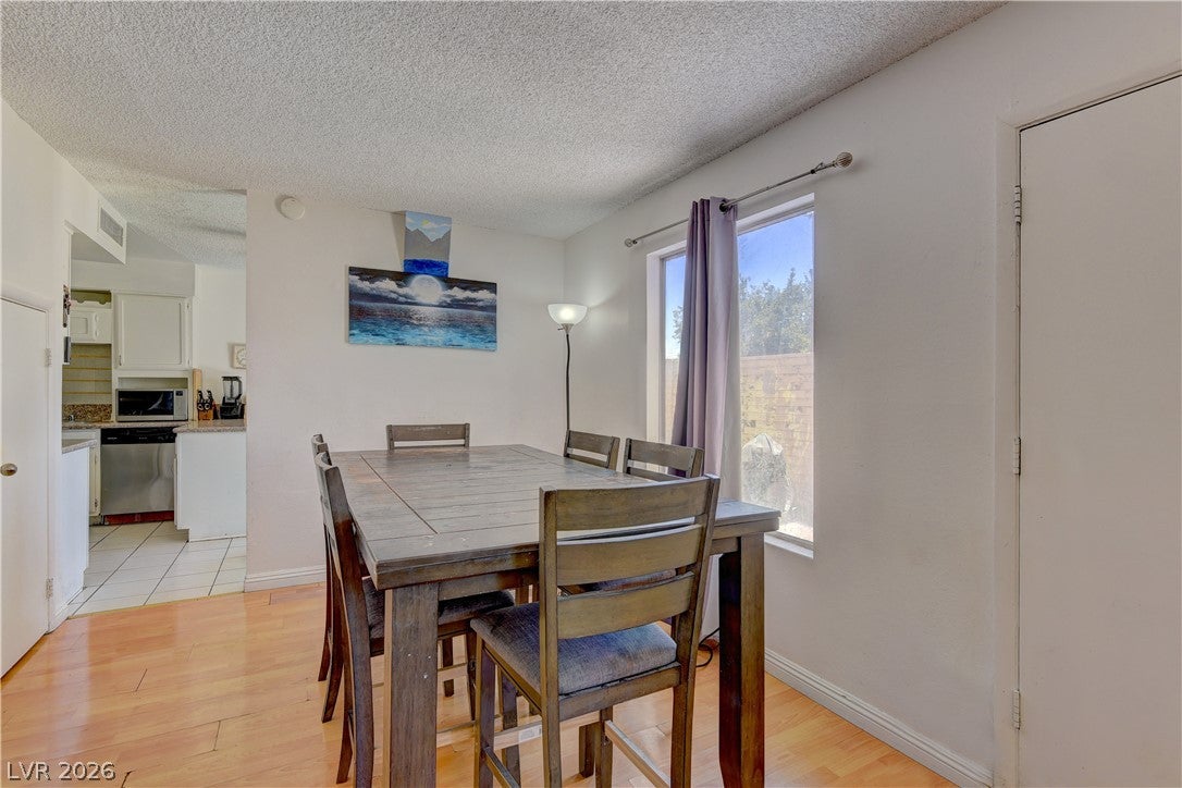 4441 Sirius Ave, Las Vegas, NV 89102 photo