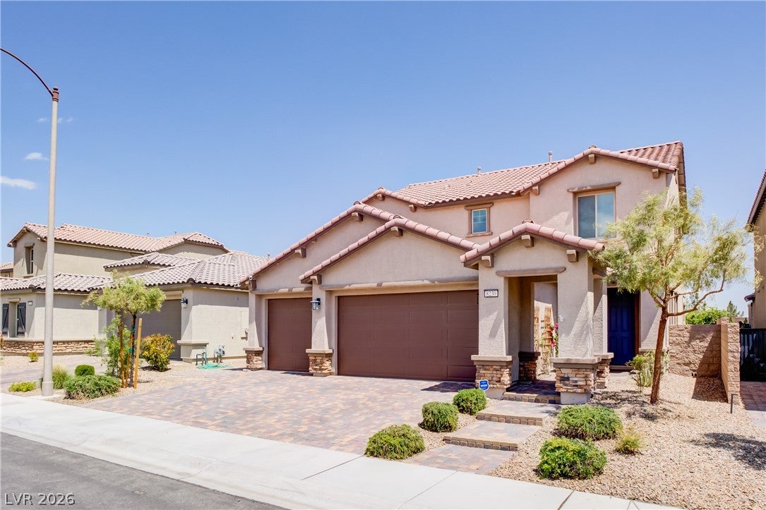 8230 Skye Struck Dr, Las Vegas, NV 89166 photo