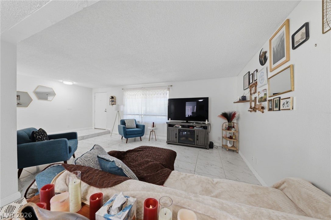 3320 Sagebrook Ln, Las Vegas, NV 89121 photo