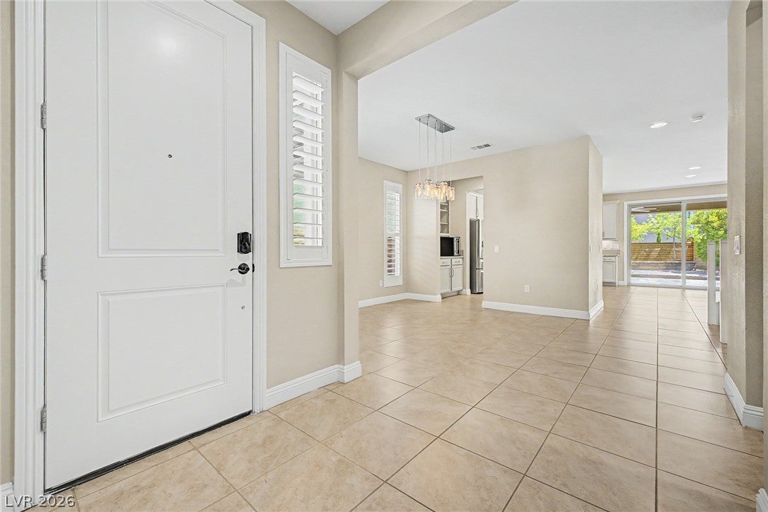 2568 Iron Crest Ln, Las Vegas, NV 89138 photo