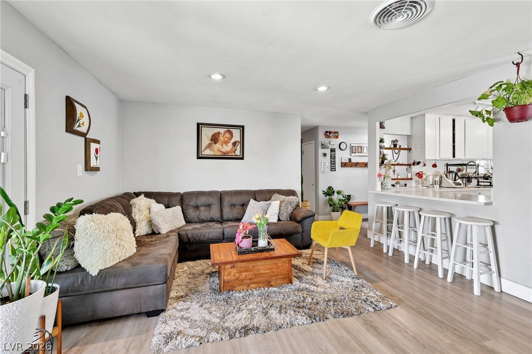 1528 Saylor Way, Las Vegas, NV 89108 photo
