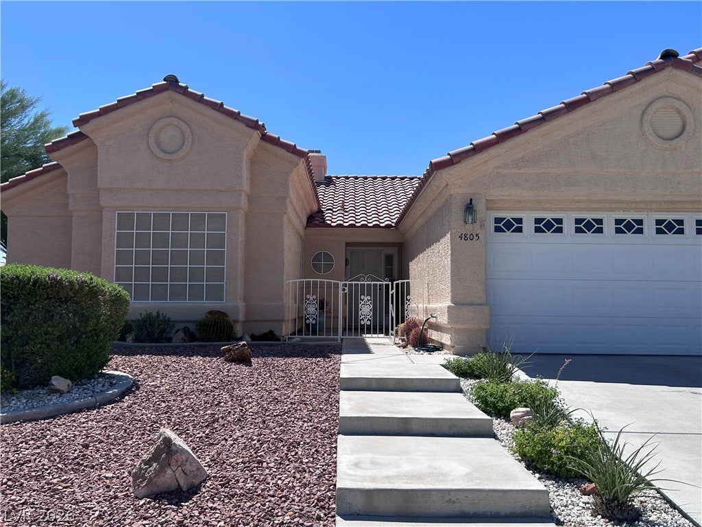 4805 Crimson Glory Ln, Las Vegas, NV 89130 photo