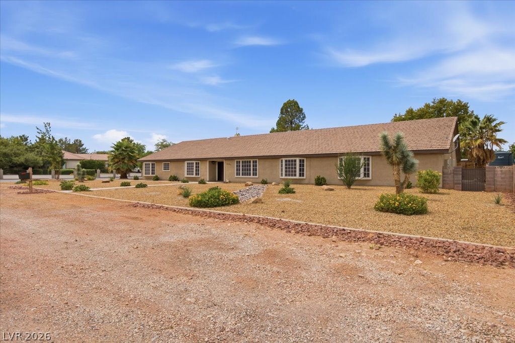 6191 Lindell Rd, Las Vegas, NV 89118 photo