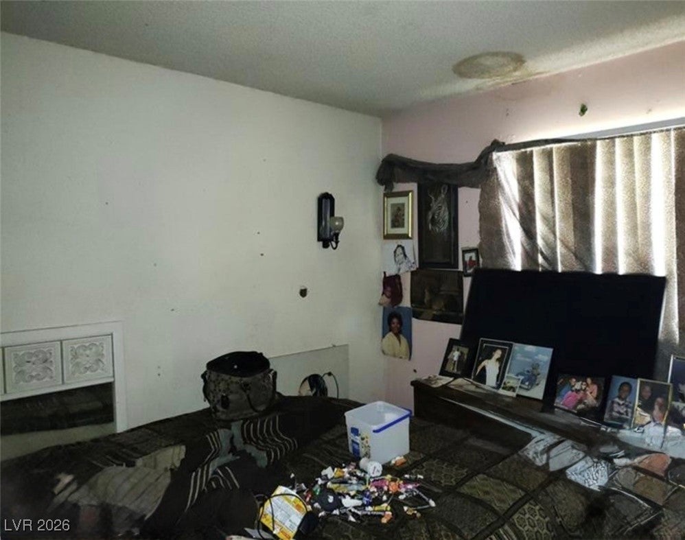 421 Miller Ave, North Las Vegas, NV 89030 photo