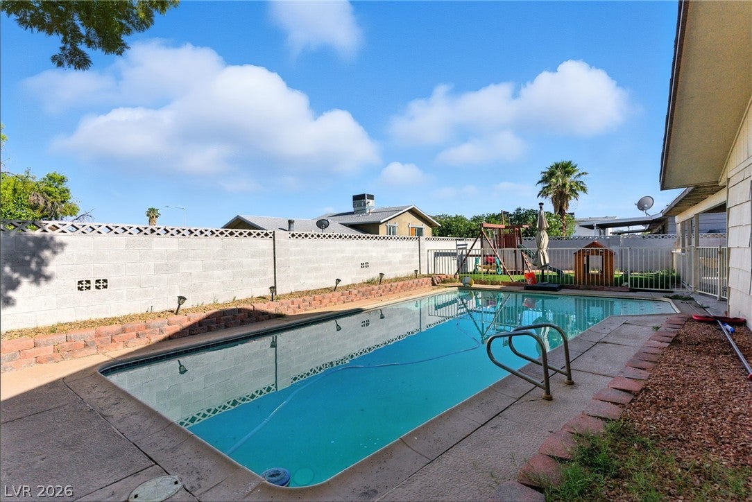 613 Biljac St, Las Vegas, NV 89145 photo