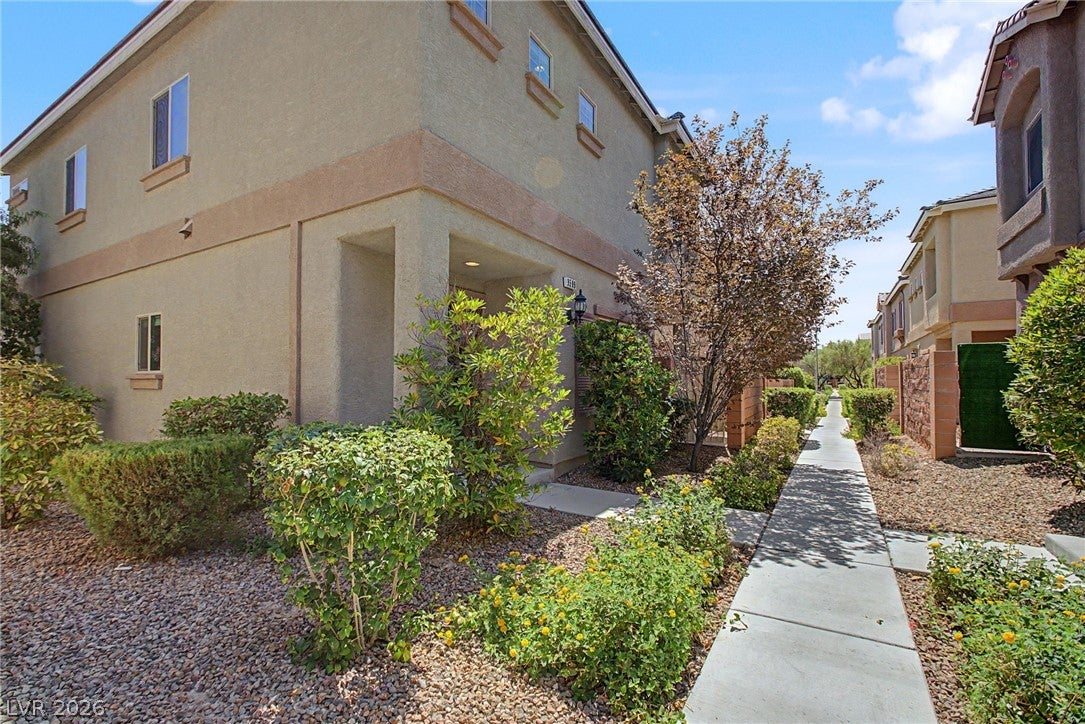 9589 Greensburg Ave, Las Vegas, NV 89178 photo