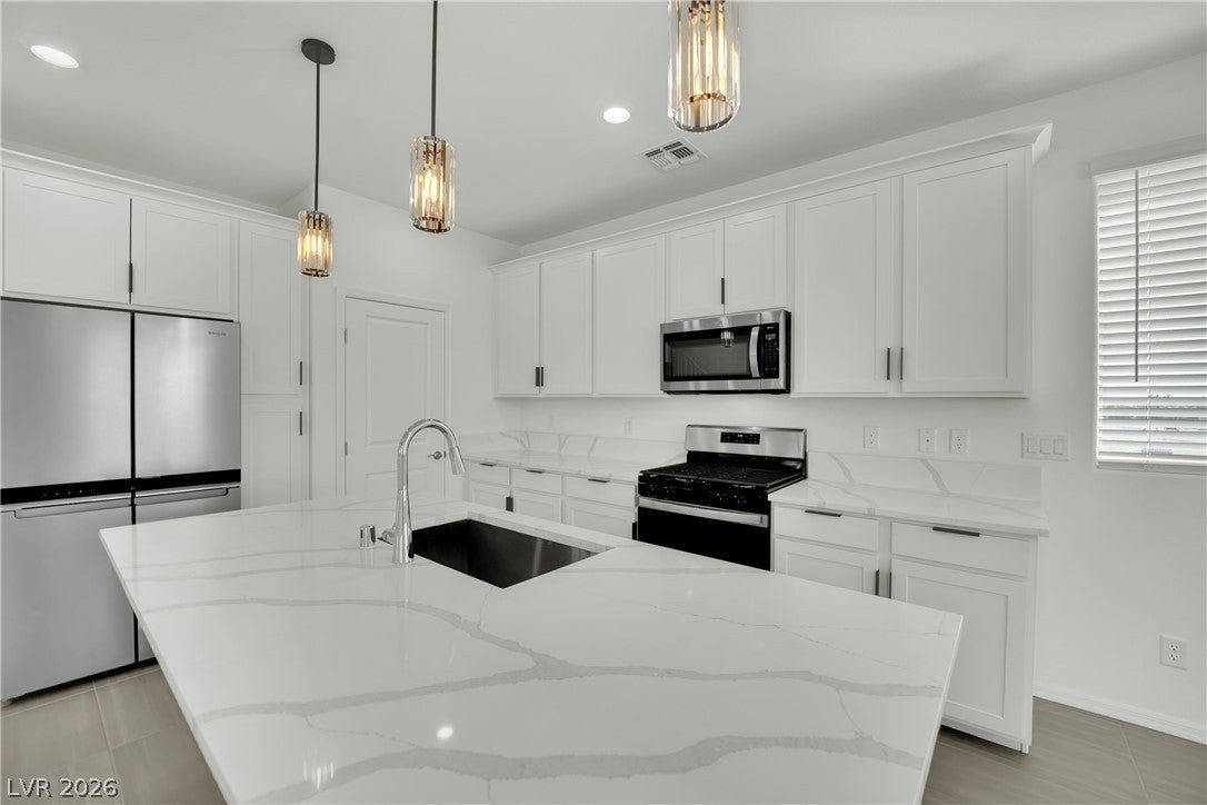7805 Bethel Heights Ln, Las Vegas, NV 89113