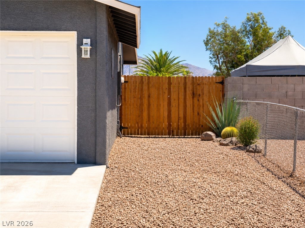 2870 S Sandhill Rd, Las Vegas, NV 89121 photo