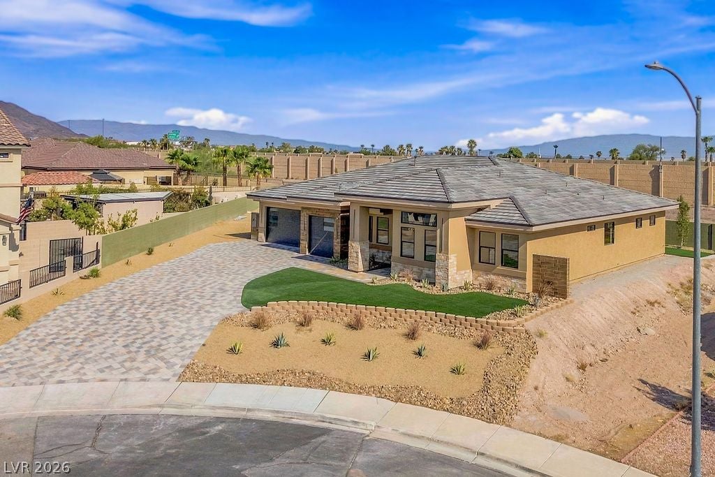 834 Waterloo Dr, Henderson, NV 89002 photo