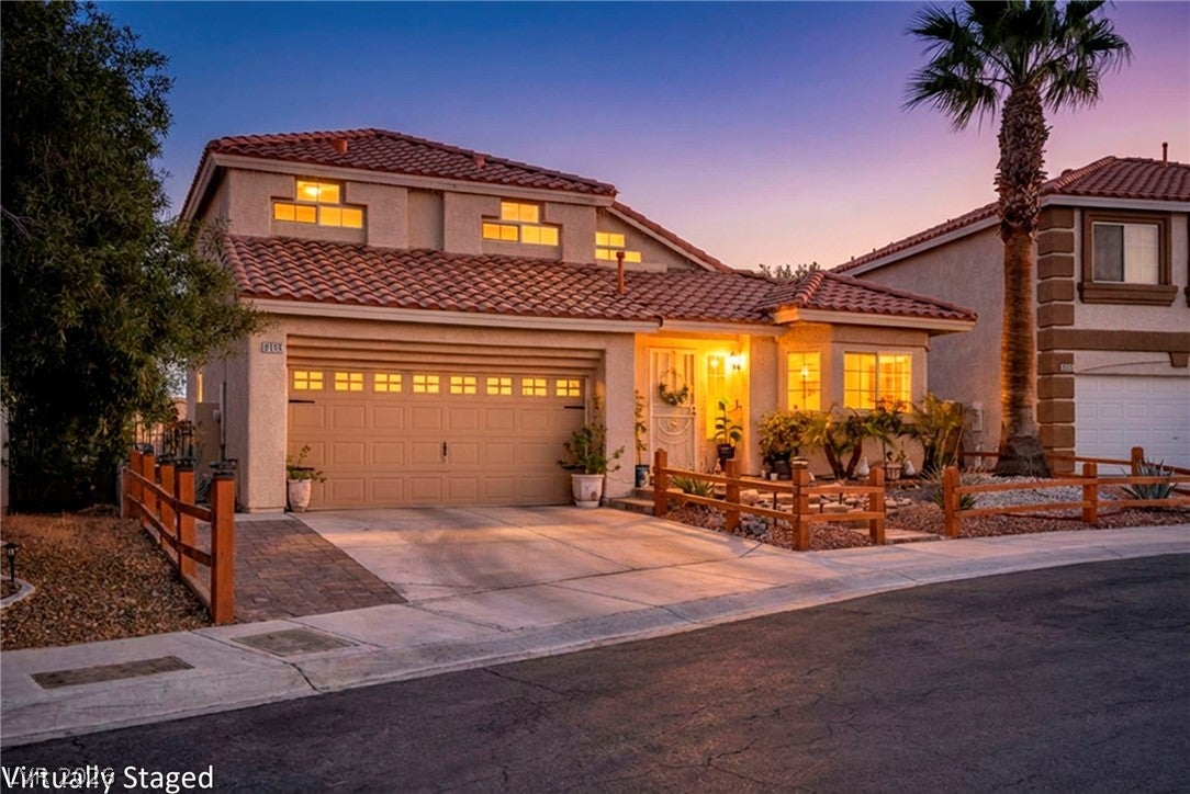 8765 Raindrop Canyon Ave, Las Vegas, NV 89129
