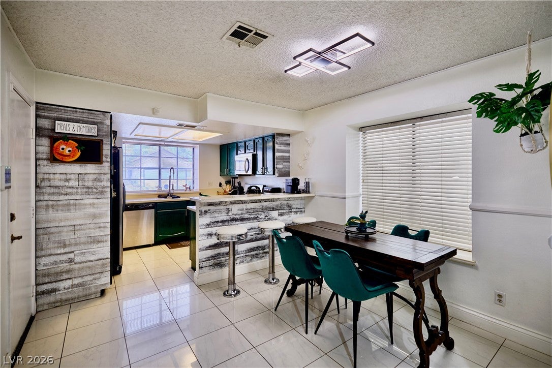 6669 Pleasant Plains Way, Las Vegas, NV 89108 photo