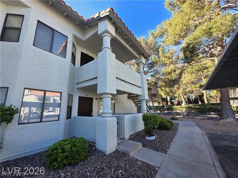 2724 Otter Creek Ct, Las Vegas, NV 89117