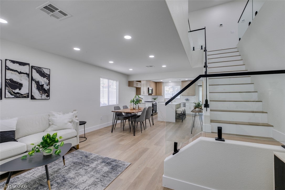 10004 Long Cattle Ave, Las Vegas, NV 89117