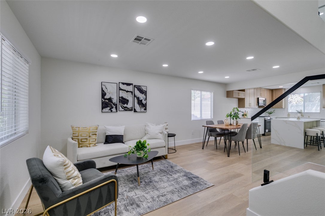 10004 Long Cattle Ave, Las Vegas, NV 89117 photo