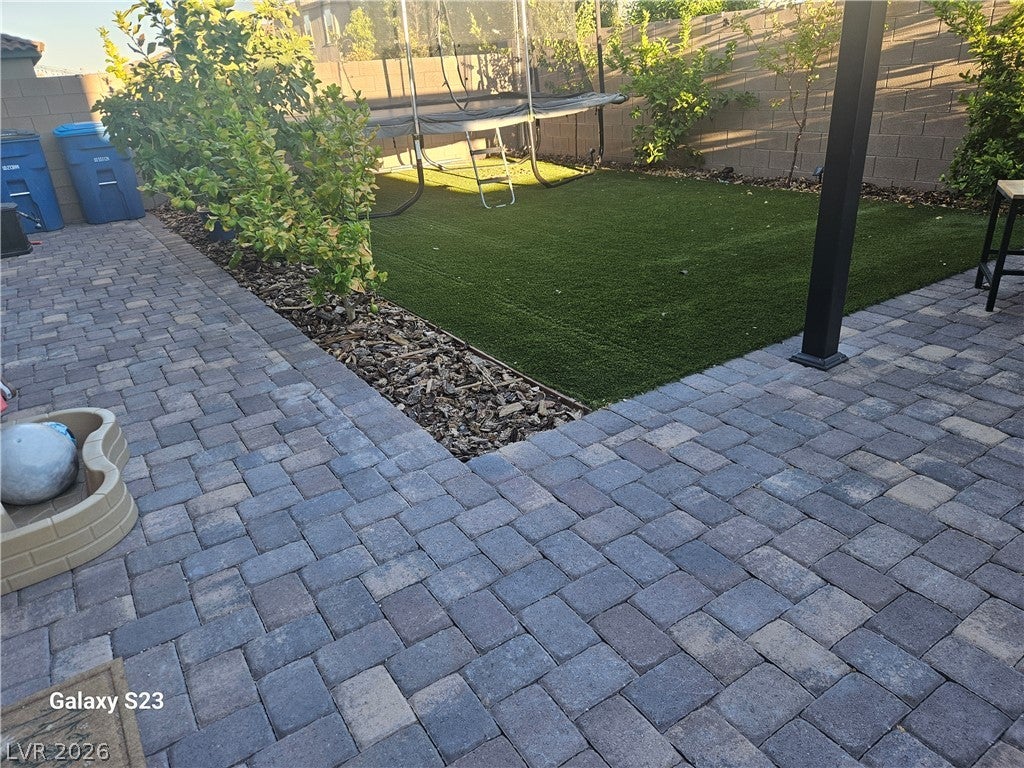 7573 Lush Oasis Ave, Las Vegas, NV 89113 photo