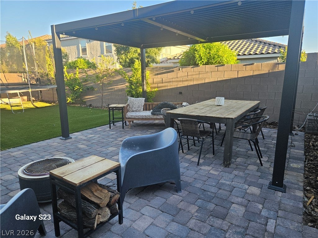 7573 Lush Oasis Ave, Las Vegas, NV 89113 photo