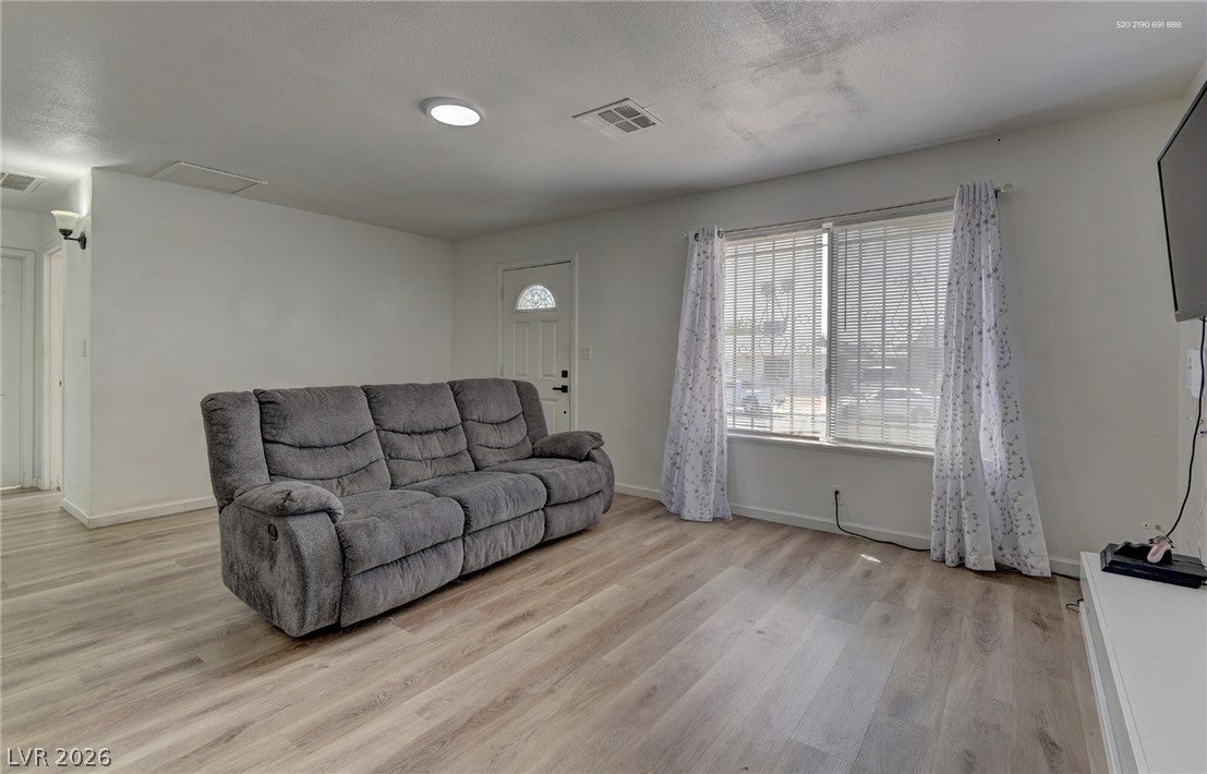 6500 Hill View Ave, Las Vegas, NV 89107 photo