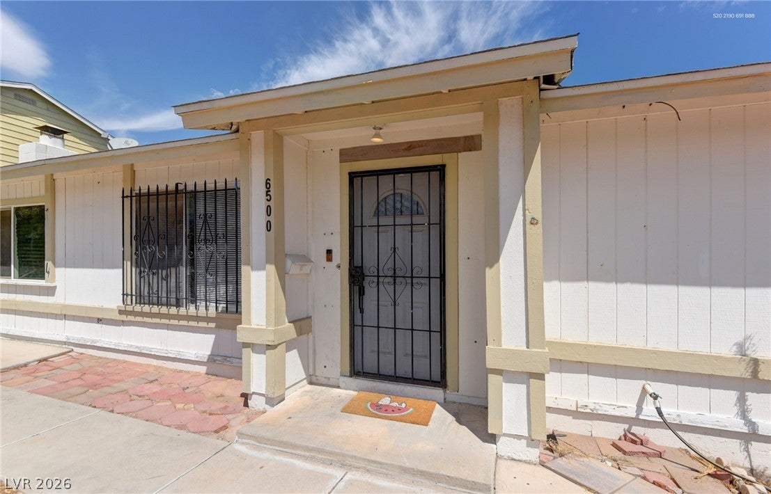 6500 Hill View Ave, Las Vegas, NV 89107 photo