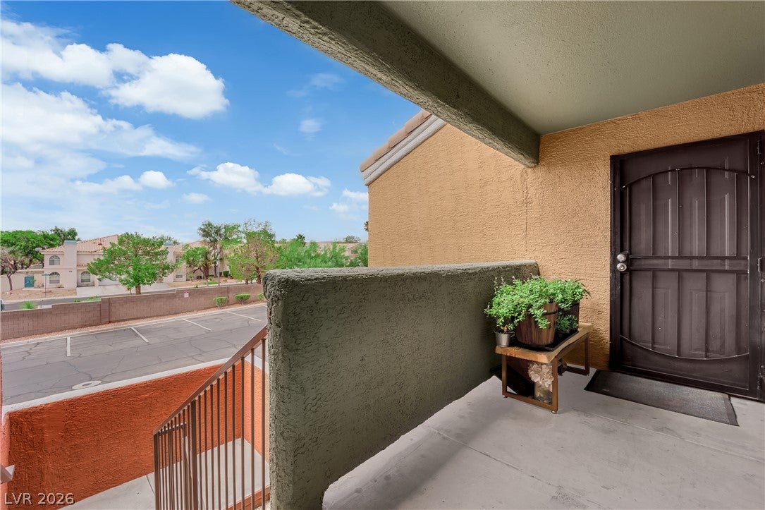 8101 W Flamingo Rd #2121, Las Vegas, NV 89147 photo