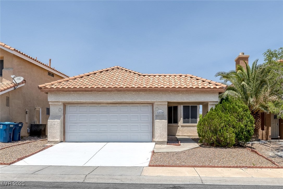 6520 Lombard Dr, Las Vegas, NV 89108