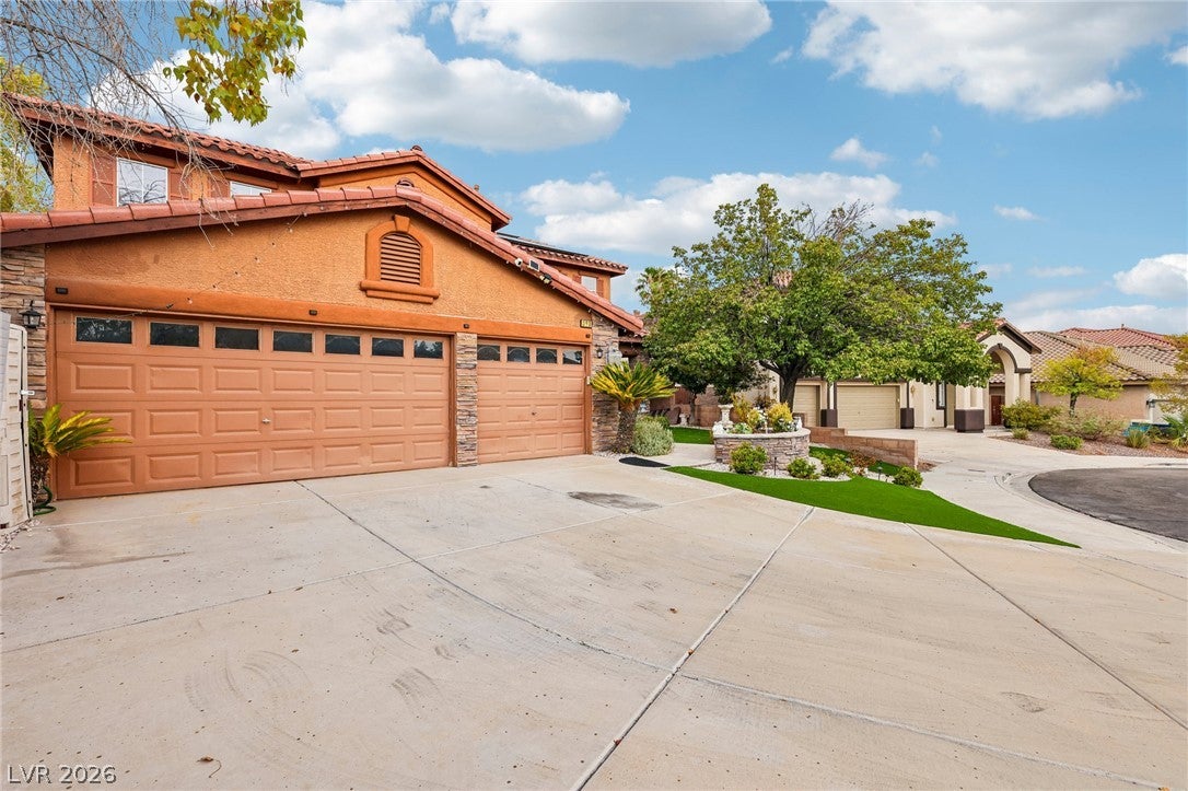 399 Washtenaw St, Henderson, NV 89012 photo