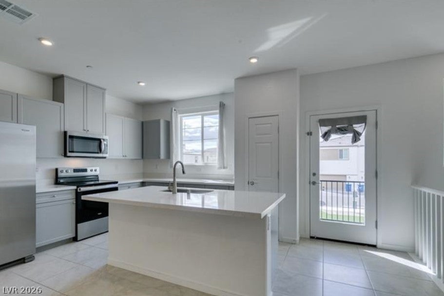 5639 Beguiling Falls St, Las Vegas, NV 89148 photo