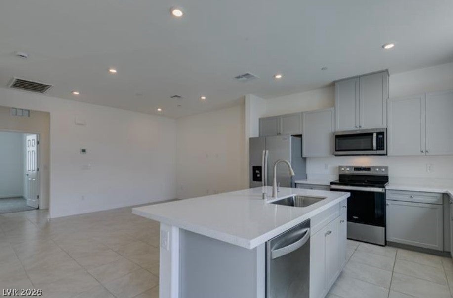 5639 Beguiling Falls St, Las Vegas, NV 89148 photo