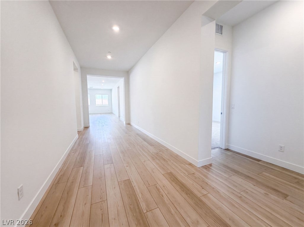 8289 Warbonnet Way, Las Vegas, NV 89113 photo