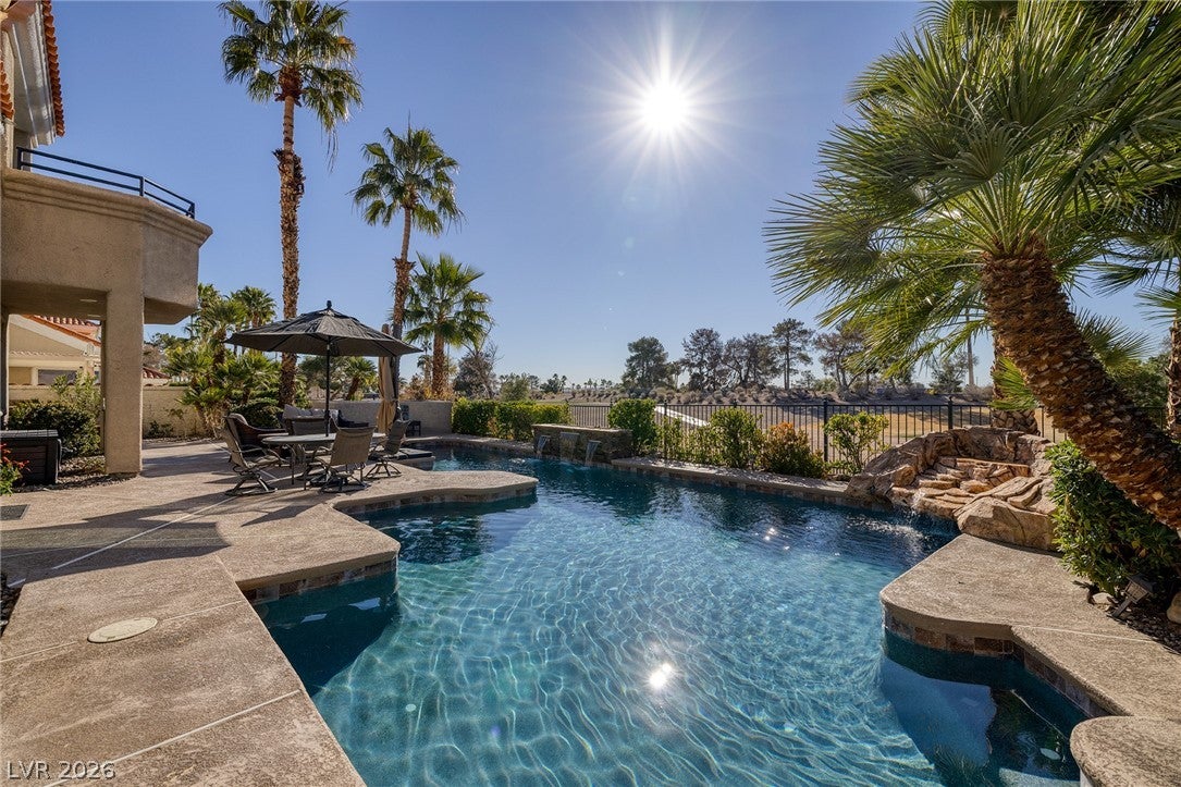 8721 Double Eagle Dr, Las Vegas, NV 89117 photo